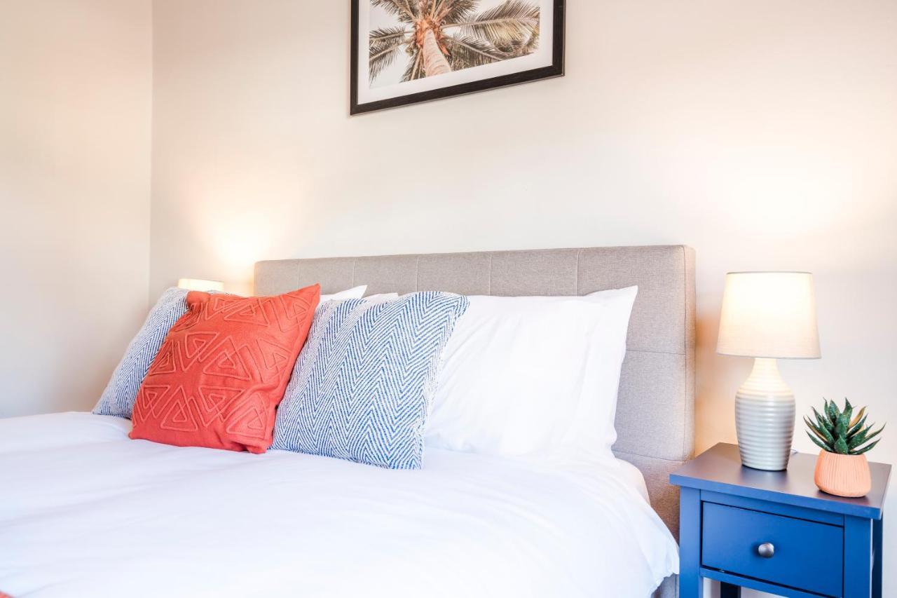 West Lodge- Cosy From With 3 Bedrooms Worthing